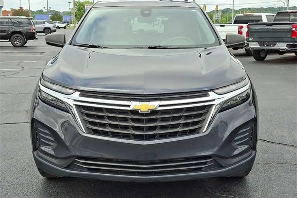 2022 Chevrolet Equinox LS photo 1