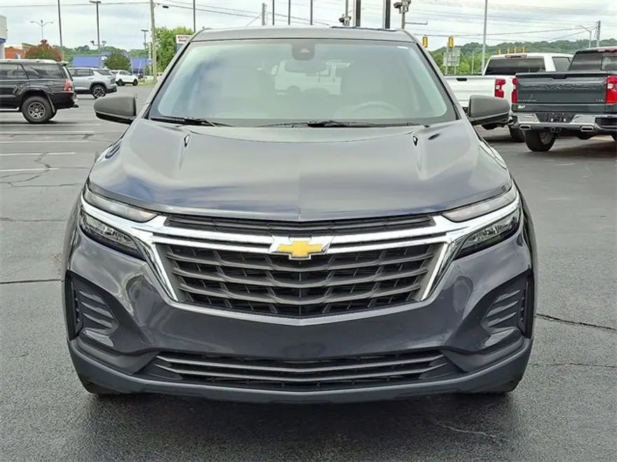 2022 Chevrolet Equinox LS photo 1