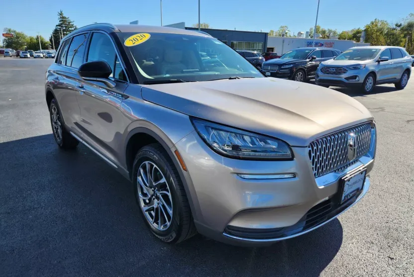 2020 Lincoln Corsair Standard photo 1