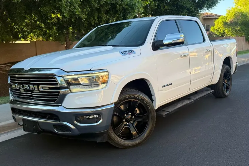 2021 Ram 1500 Laramie photo 1