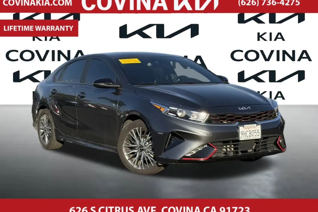 2023 Kia Forte GT-Line photo 1