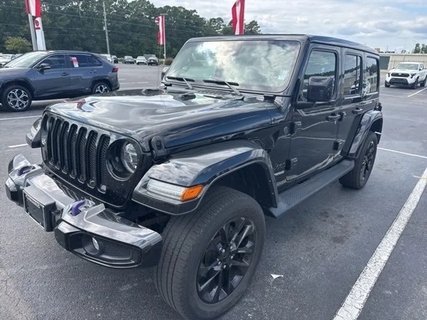 2021 Jeep Wrangler Unlimited Sahara High Altitude photo 1
