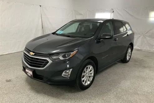 2020 Chevrolet Equinox LT photo 2