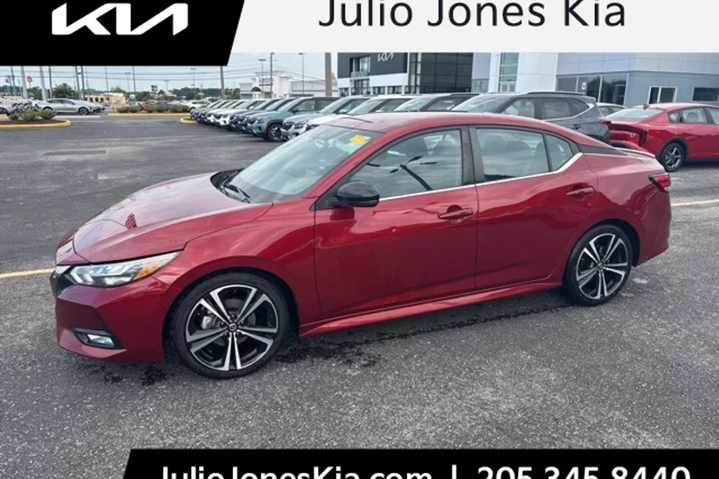 2022 Nissan Sentra SR photo 1