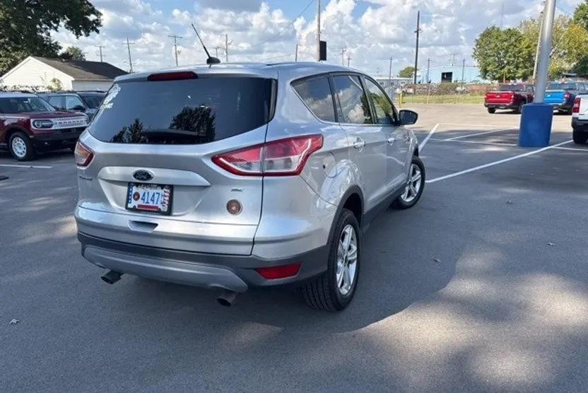 2016 Ford Escape SE photo 1