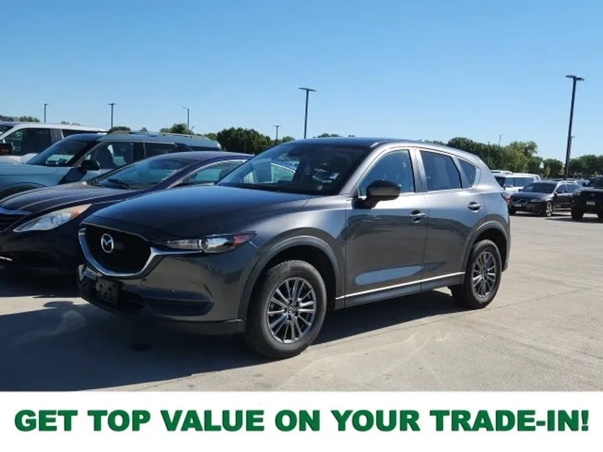 2017 Mazda CX-5 Touring photo 1
