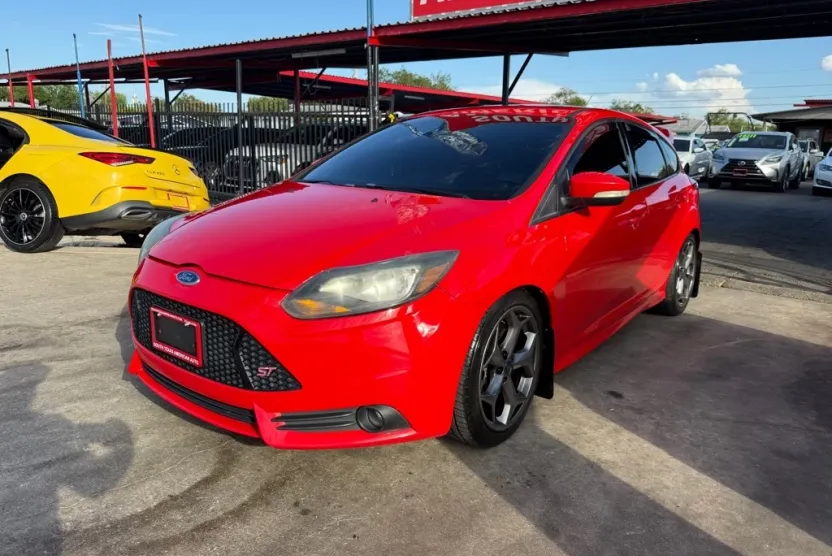 2013 Ford Focus ST photo 1