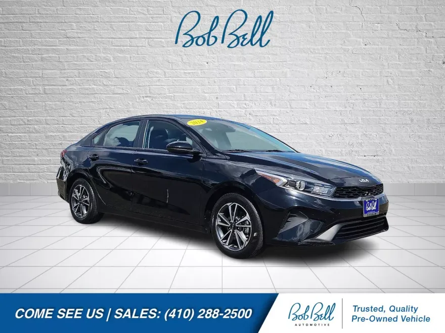 2024 Kia Forte LXS photo 1