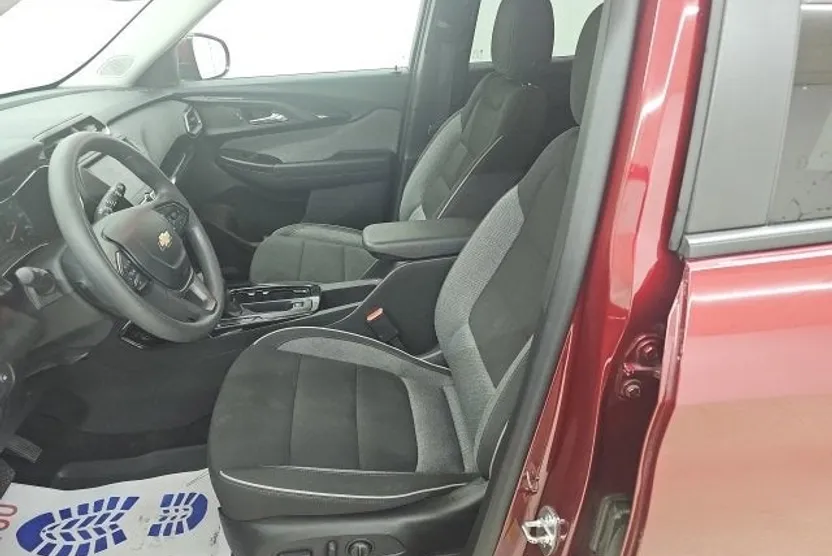 2023 Chevrolet Trailblazer LT photo 1