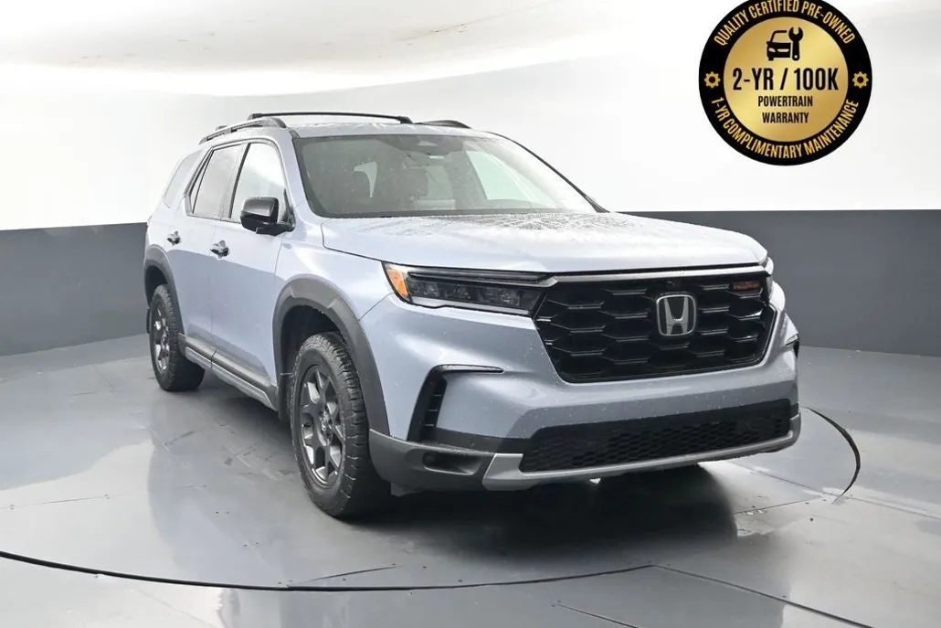 2023 Honda Pilot TrailSport photo 1