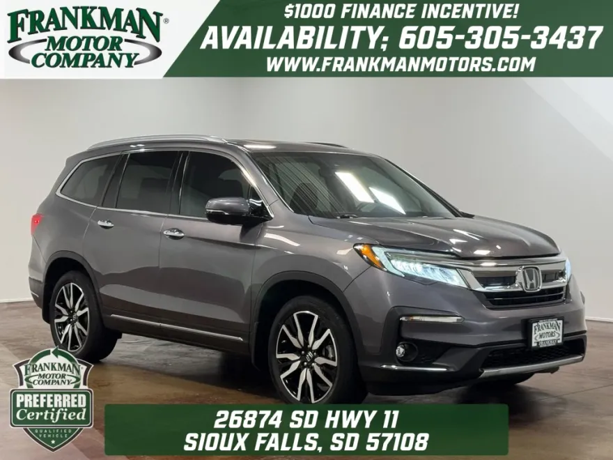 2019 Honda Pilot Touring photo 1
