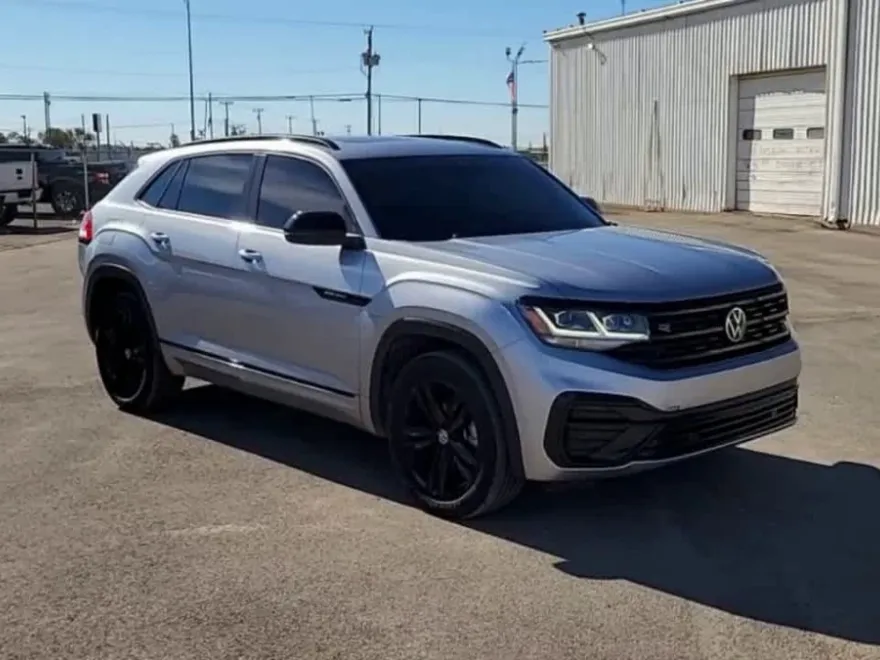 2023 Volkswagen Atlas Cross Sport V6 SEL photo 1