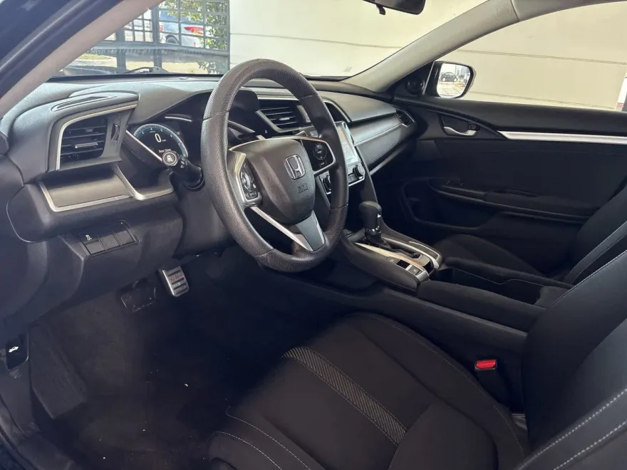 2017 Honda Civic EX photo 1
