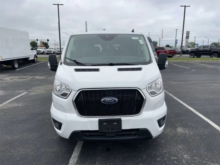 2021 Ford Transit Passenger XL photo 1