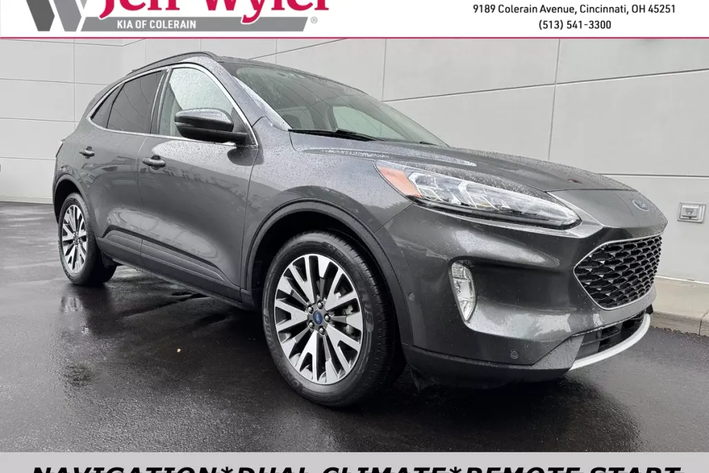 2020 Ford Escape Titanium photo 1