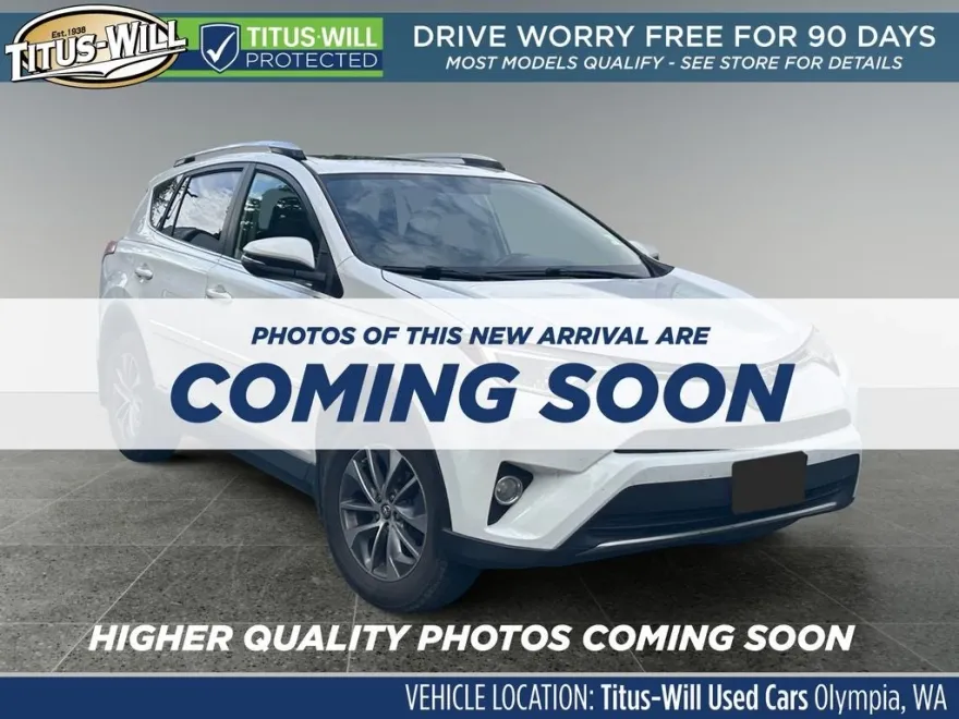 2016 Toyota RAV4 Hybrid XLE photo 1