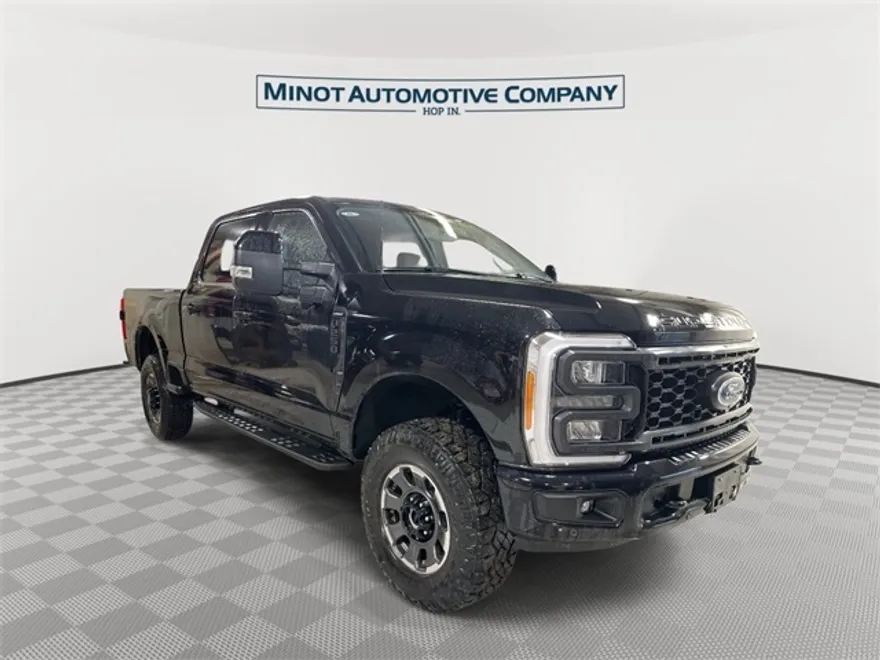 2023 Ford F-250 photo 1
