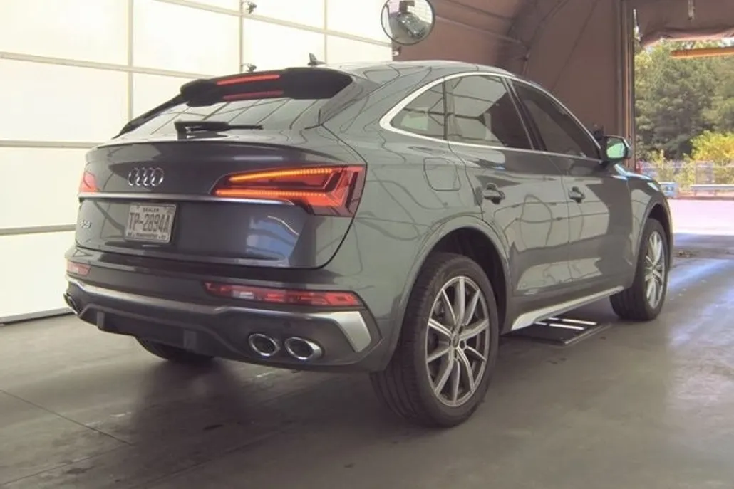 2023 Audi SQ5 Premium Plus photo 1