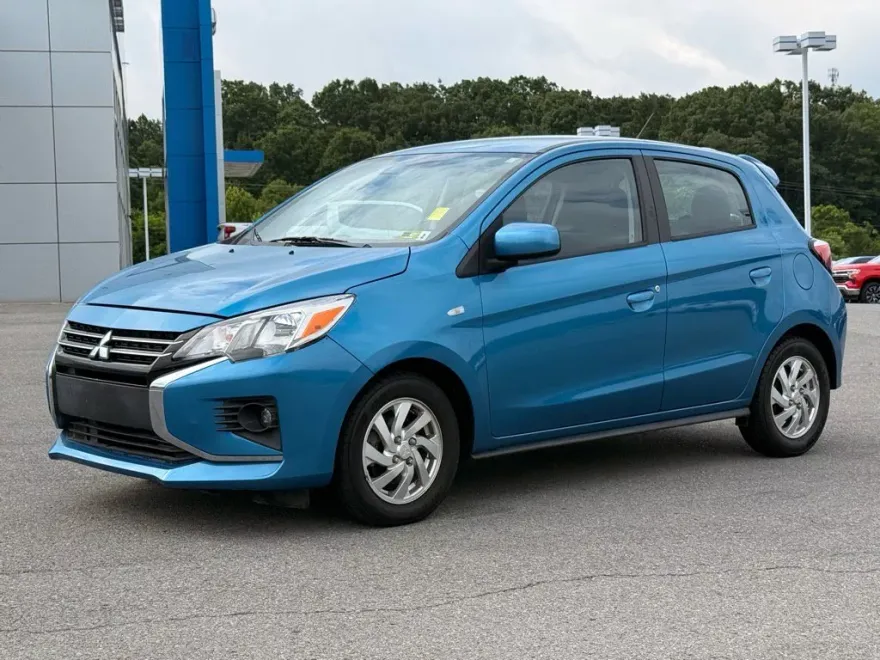 2024 Mitsubishi Mirage ES photo 1