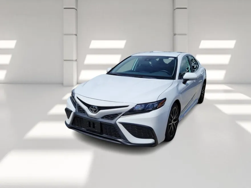 2023 Toyota Camry SE photo 1