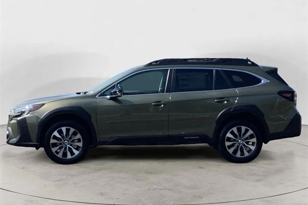 2025 Subaru Outback Limited XT photo 1