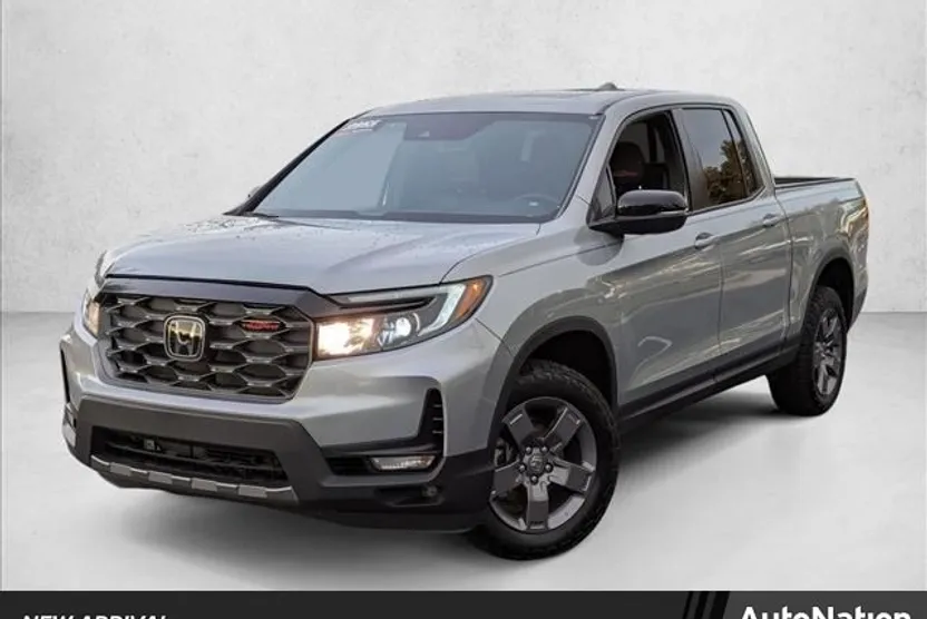2025 Honda Ridgeline TrailSport photo 1