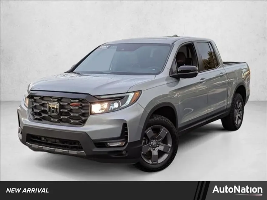 2025 Honda Ridgeline TrailSport photo 1