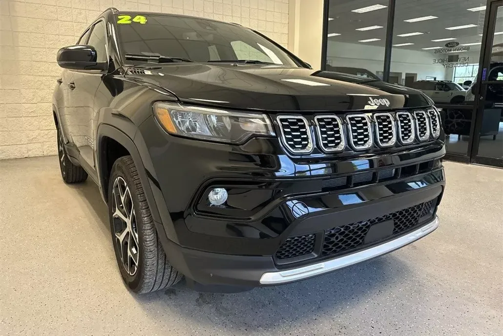 2024 Jeep Compass Limited photo 1