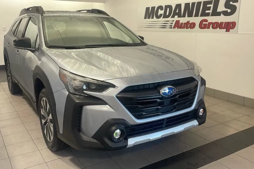 2025 Subaru Outback Limited photo 1