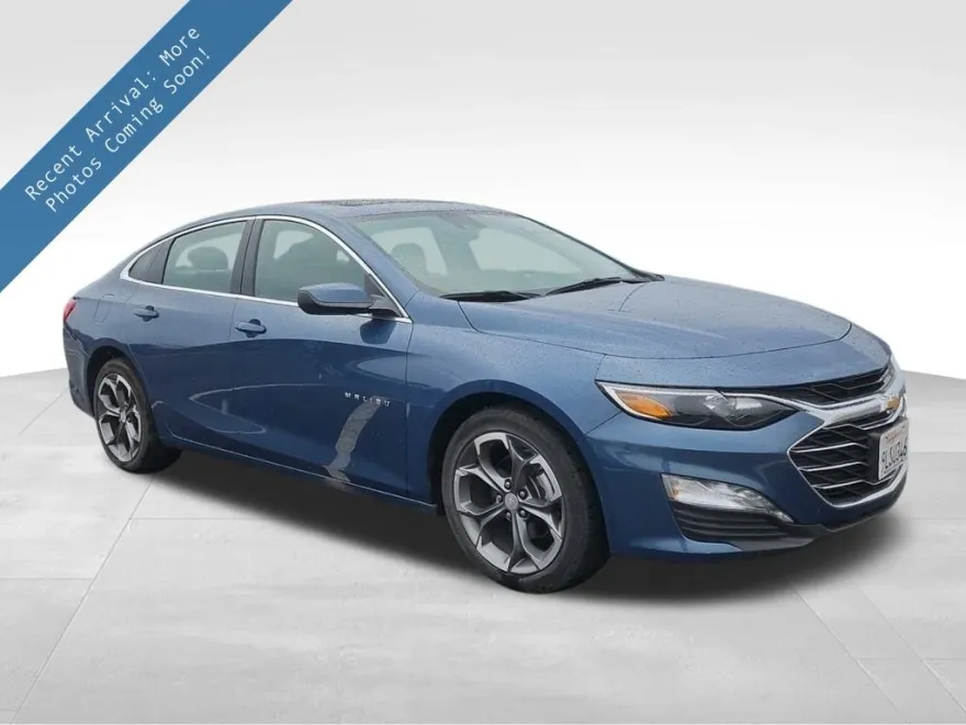 2024 Chevrolet Malibu 1LT photo 1