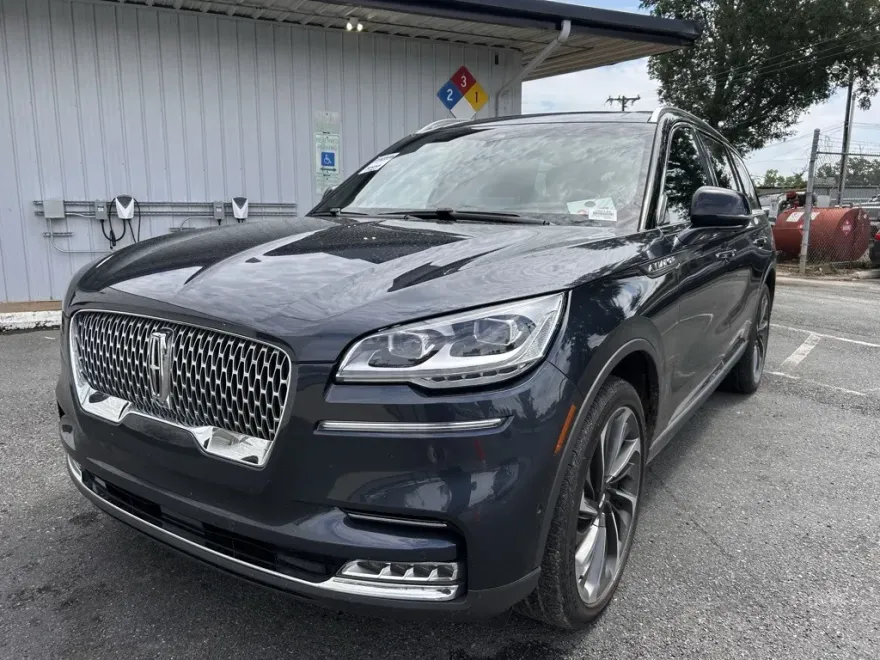 2022 Lincoln Aviator Reserve photo 1