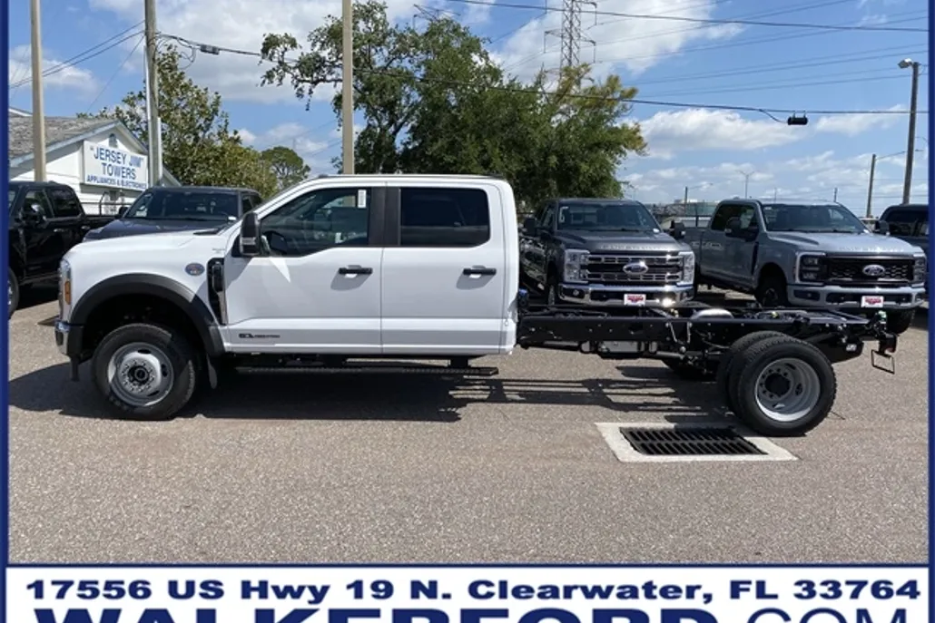 2025 Ford F-550 XL photo 1