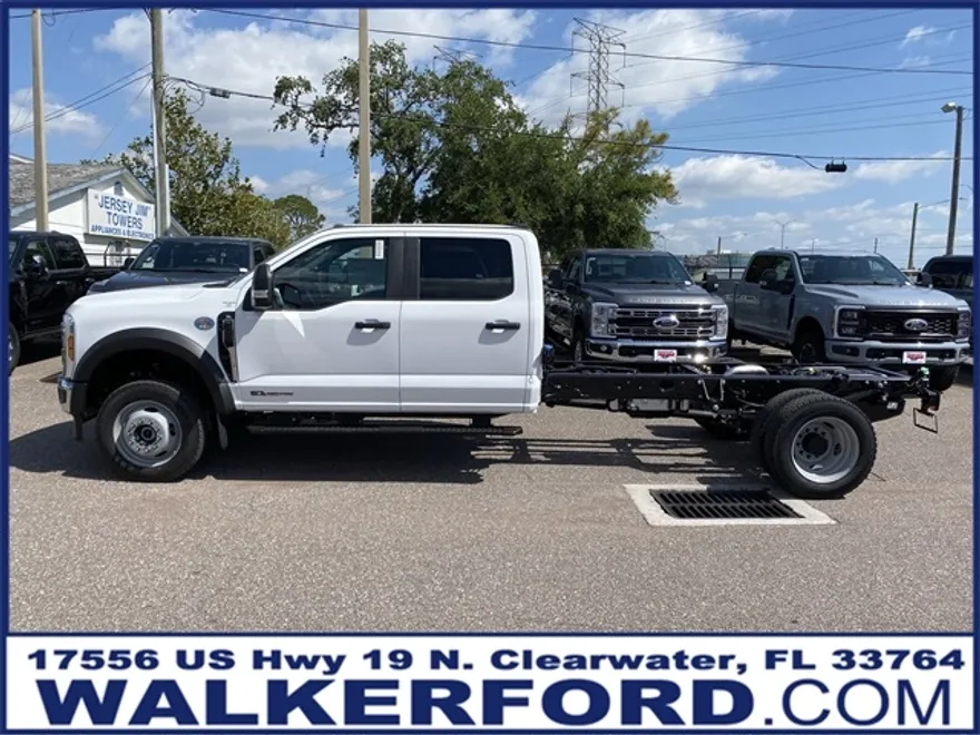 2025 Ford F-550 XL photo 1