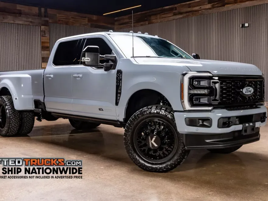 2025 Ford F-350 photo 1