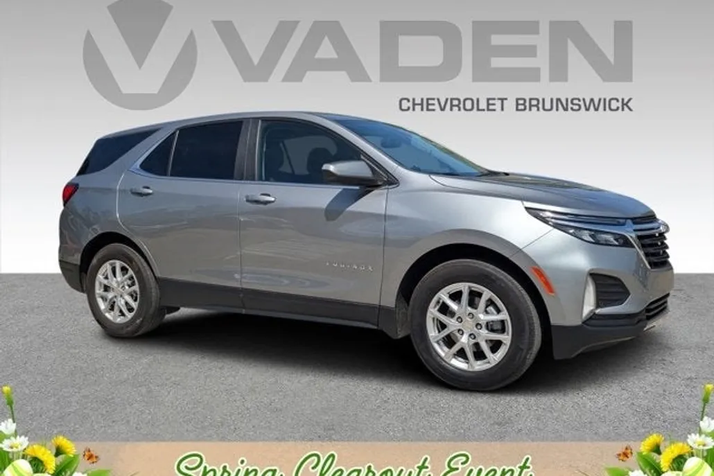 2023 Chevrolet Equinox LT photo 1
