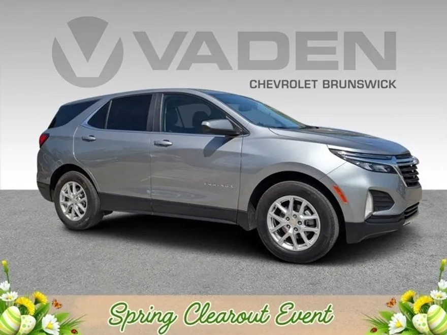 2023 Chevrolet Equinox LT photo 1