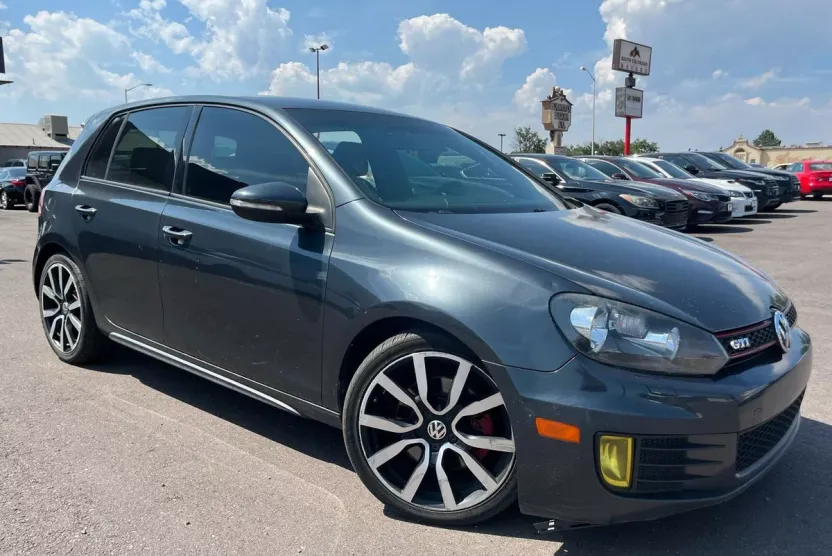 2013 Volkswagen Golf GTI Wolfsburg Edition photo 1