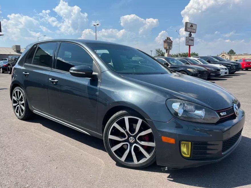 2013 Volkswagen Golf GTI Wolfsburg Edition photo 1