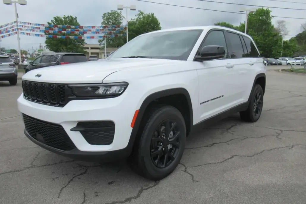 2025 Jeep Grand Cherokee Altitude X photo 1