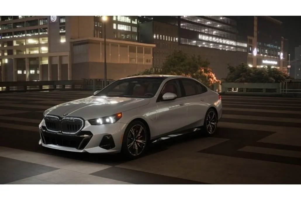 2026 Bmw 550e xDrive photo 1