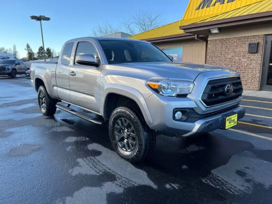 2020 Toyota Tacoma SR5 photo 1