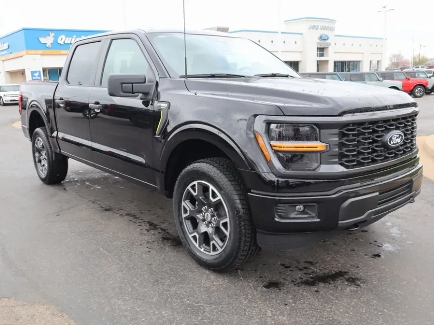 2025 Ford F-150 STX photo 1