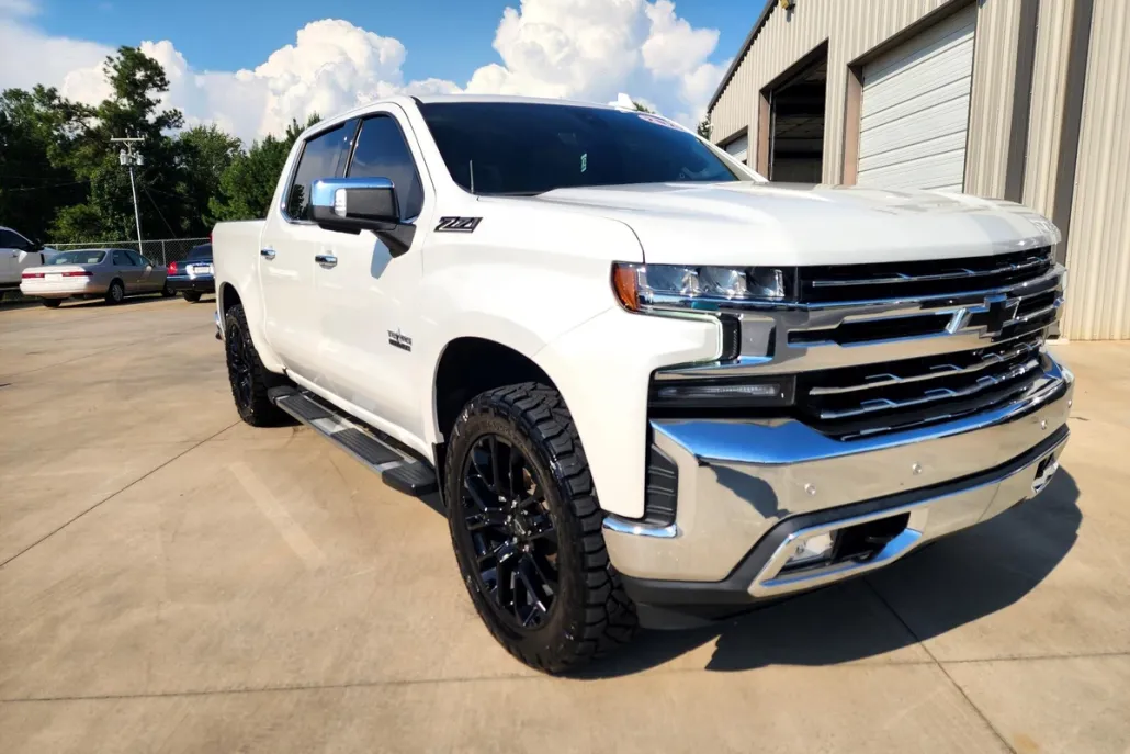 2022 Chevrolet Silverado 1500 LTZ photo 1