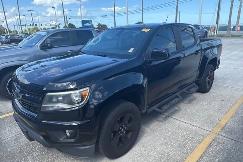 2019 Chevrolet Colorado LT photo 1