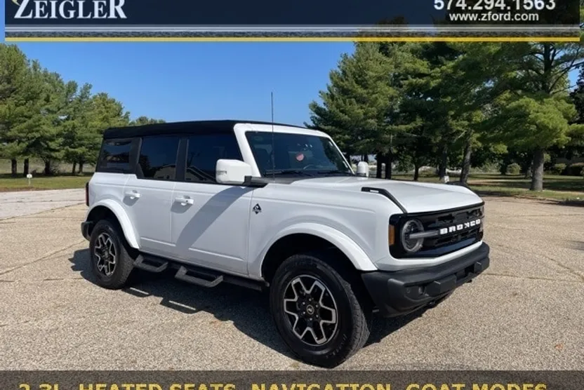 2024 Ford Bronco Outer Banks photo 1