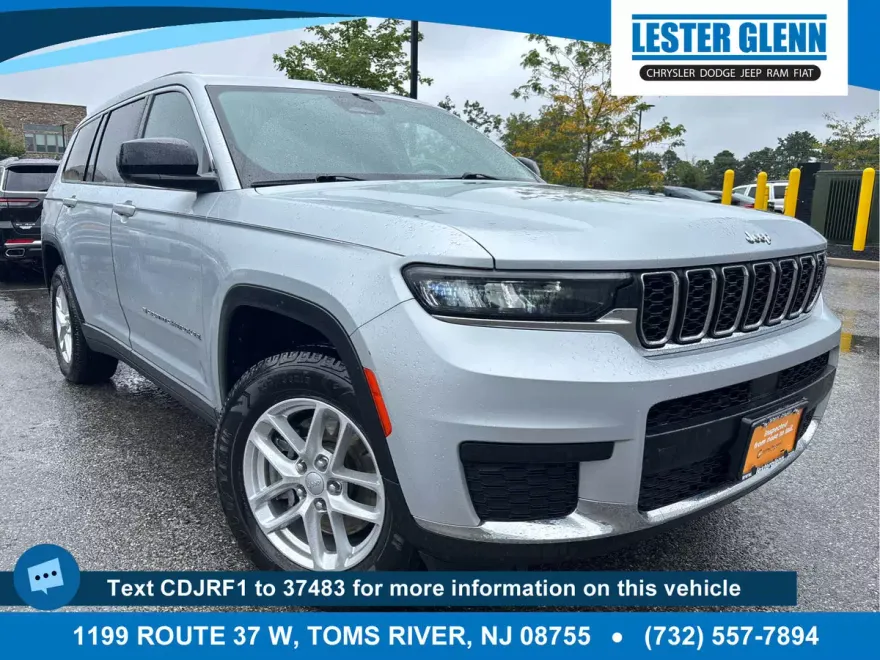 2021 Jeep Grand Cherokee Laredo photo 1