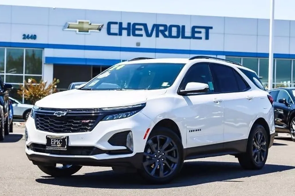 2024 Chevrolet Equinox RS photo 1