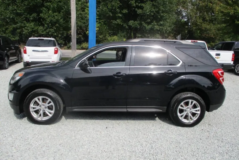 2016 Chevrolet Equinox LT photo 1
