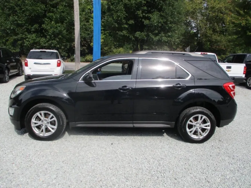 2016 Chevrolet Equinox LT photo 1