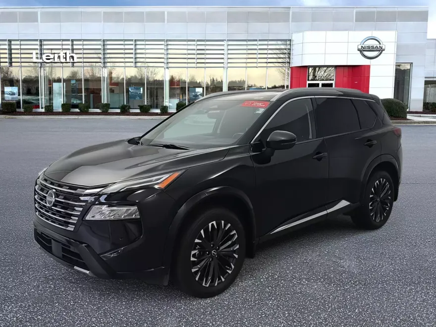 2024 Nissan Rogue Platinum photo 1